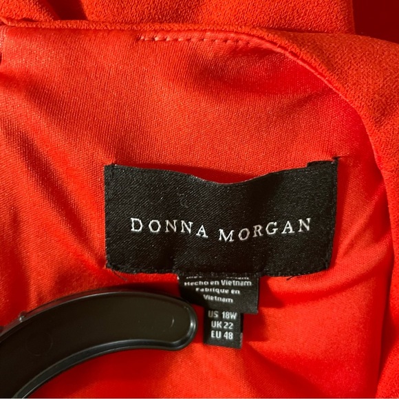 NWT Donna Morgan Women’s Dress Red Sleeveless Ruched Classic Drape Sheath 18W - Picture 3 of 5